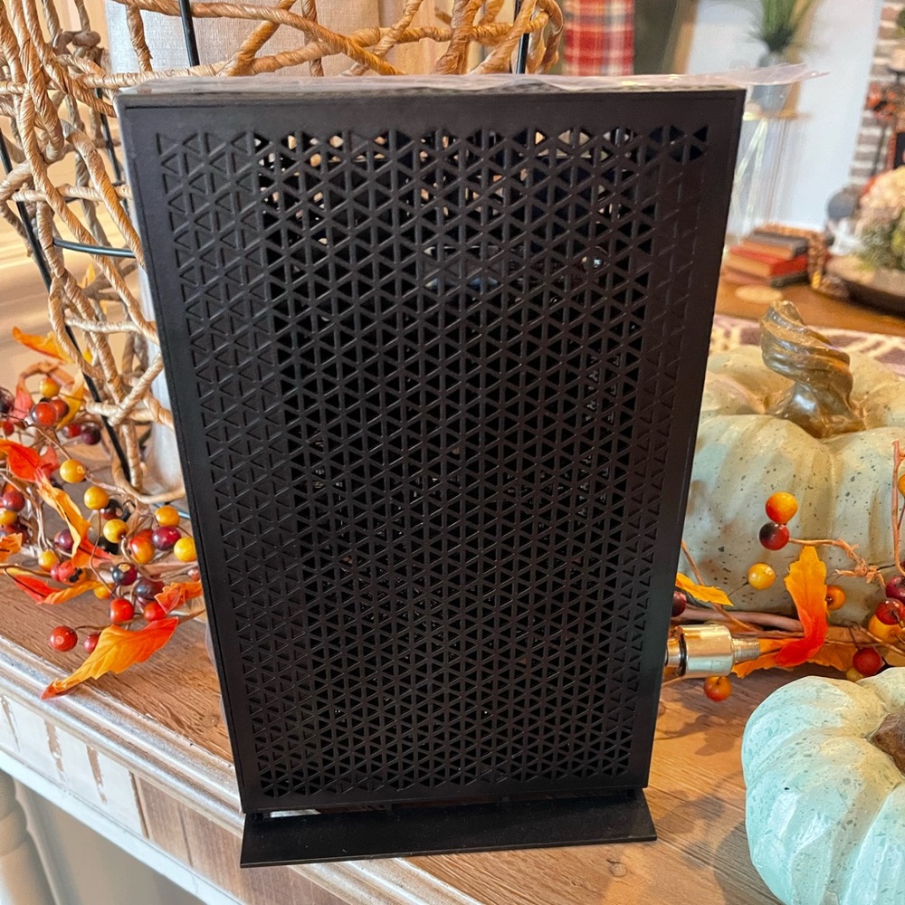 NETGEAR - AC1750 DOCSIS 3.0 Cable
Modem WiFi Router 1.75Gbps - Picture 2 of 8